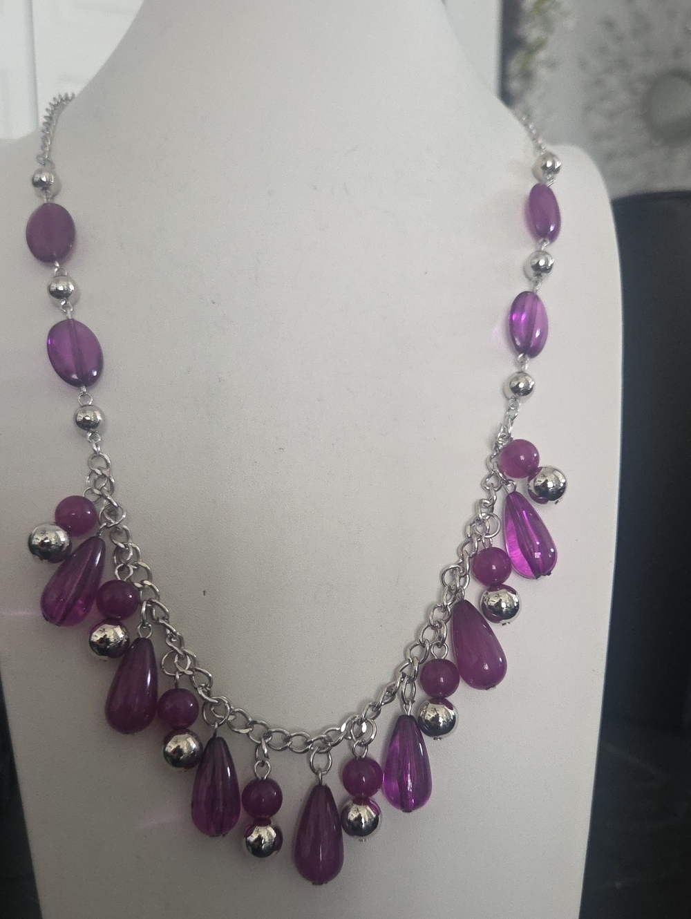 Paparazzi Hues She Purple Necklace NWT